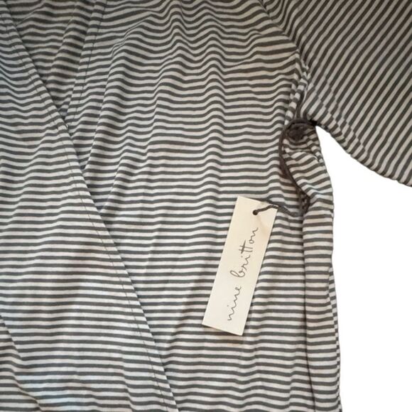 NWT Stitch Fix Nine Britton Top Large - Picture 4 of 6